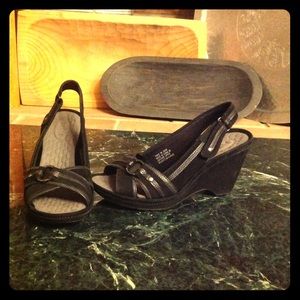 Privo by Clarks black wedge sandals